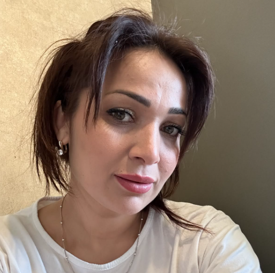 <em>María G.</em>